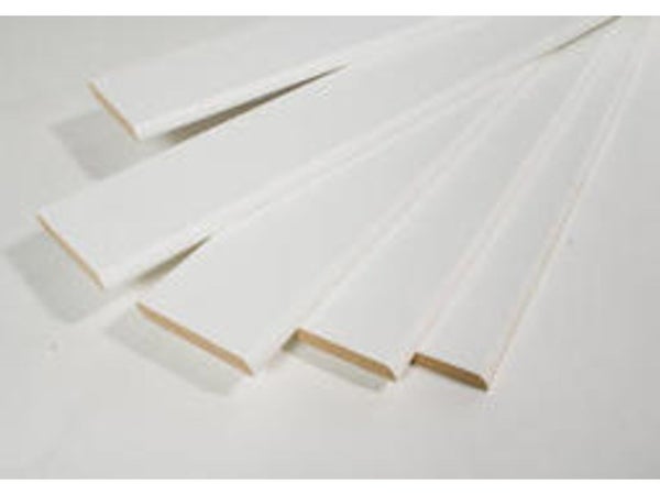 Lot de 5 plinthes médium en MDF arrondies peint blanc, 9 x 70 mm, L.2 m