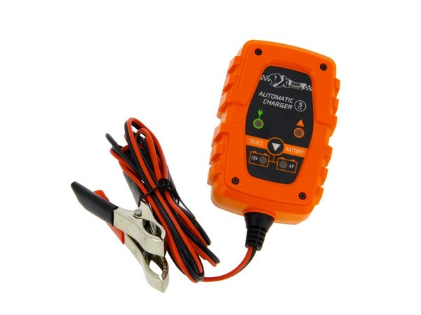 Chargeur de batterie auto intelligent S1 6/12 V XLP TOOLS