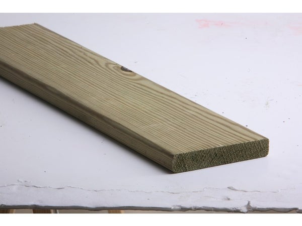 Planche pin traité, 22x120 mm, longueur 3 m, choix 2, classe 4