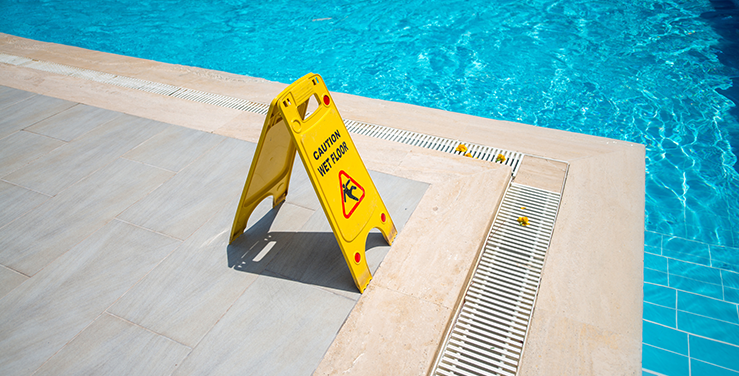 Comment avoir une piscine réglementée ?