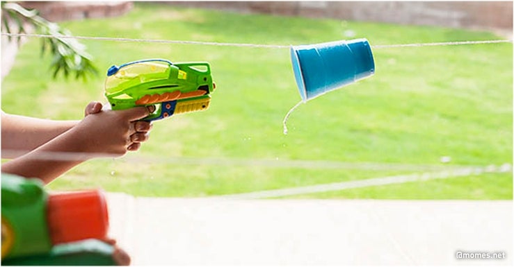 La course de gobelets au pistolet à eau !