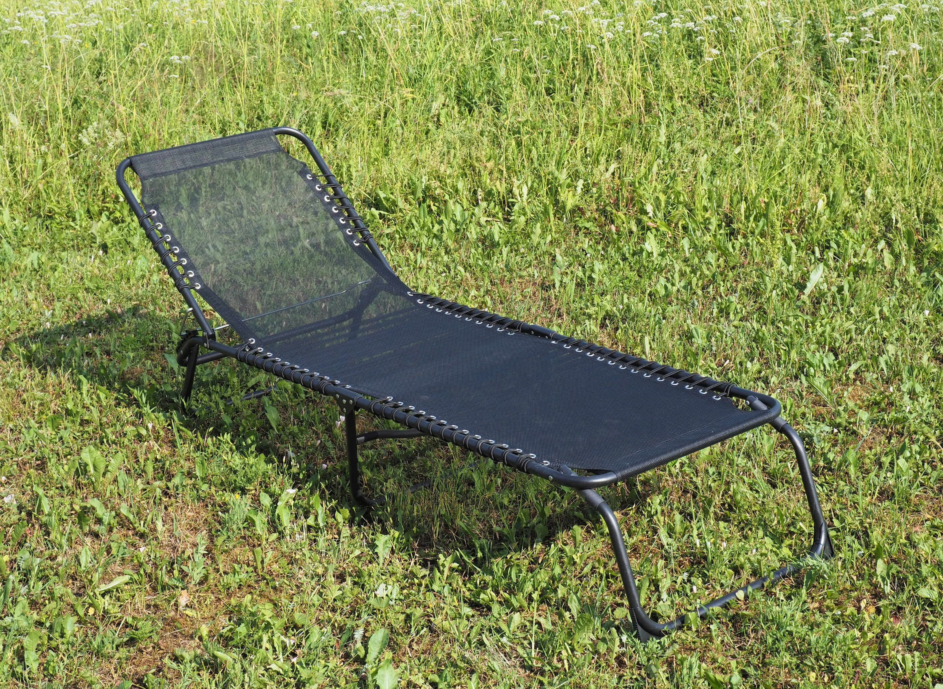 Comment changer la toile textilène d’un bain de soleil facilement ? 