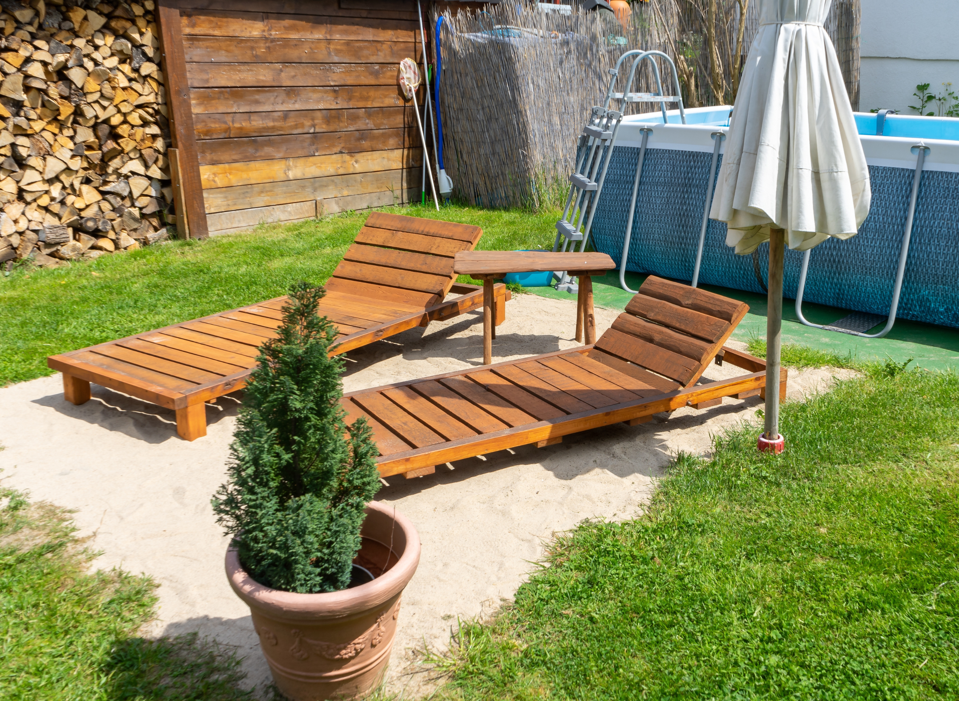 Comment fabriquer une chaise longue en bois facilement ?