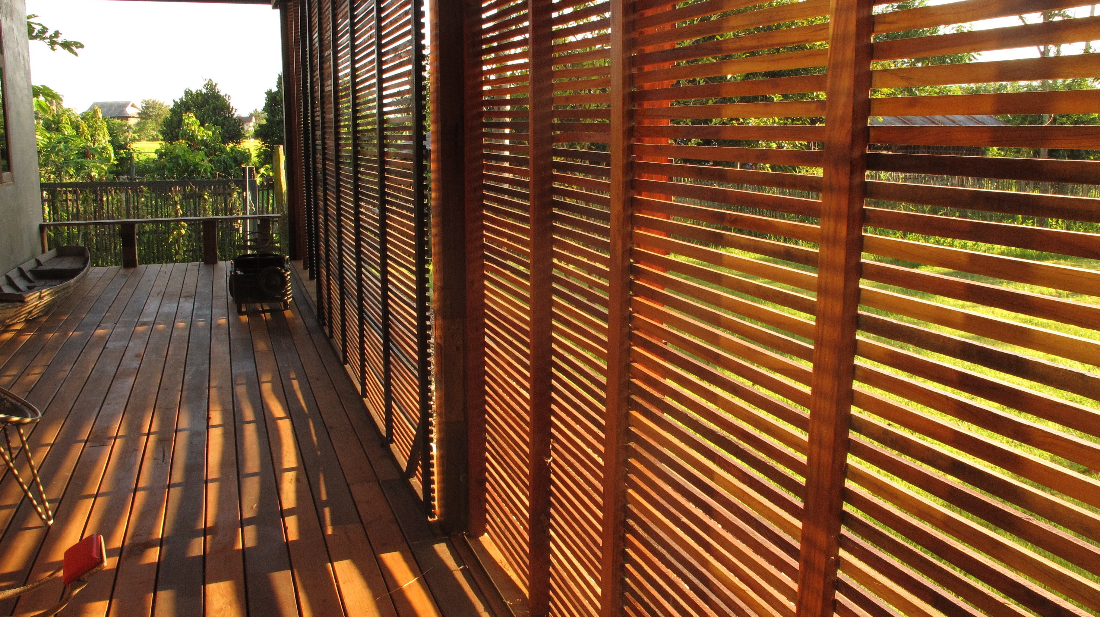 Claustra bois extérieur : comparatif des meilleures solutions pour votre jardin ou terrasse