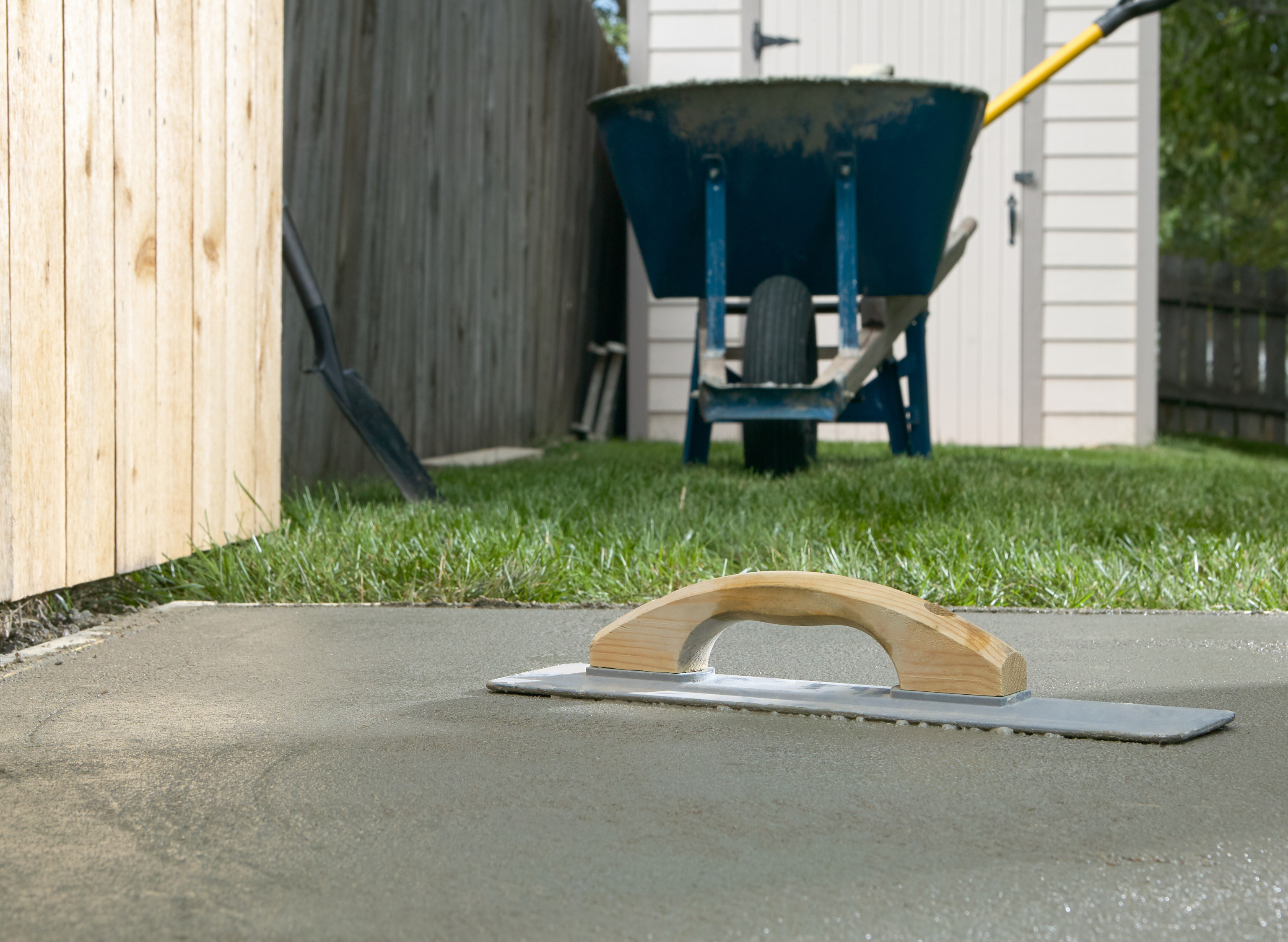 Comment réaliser une dalle en béton pour sa terrasse ?