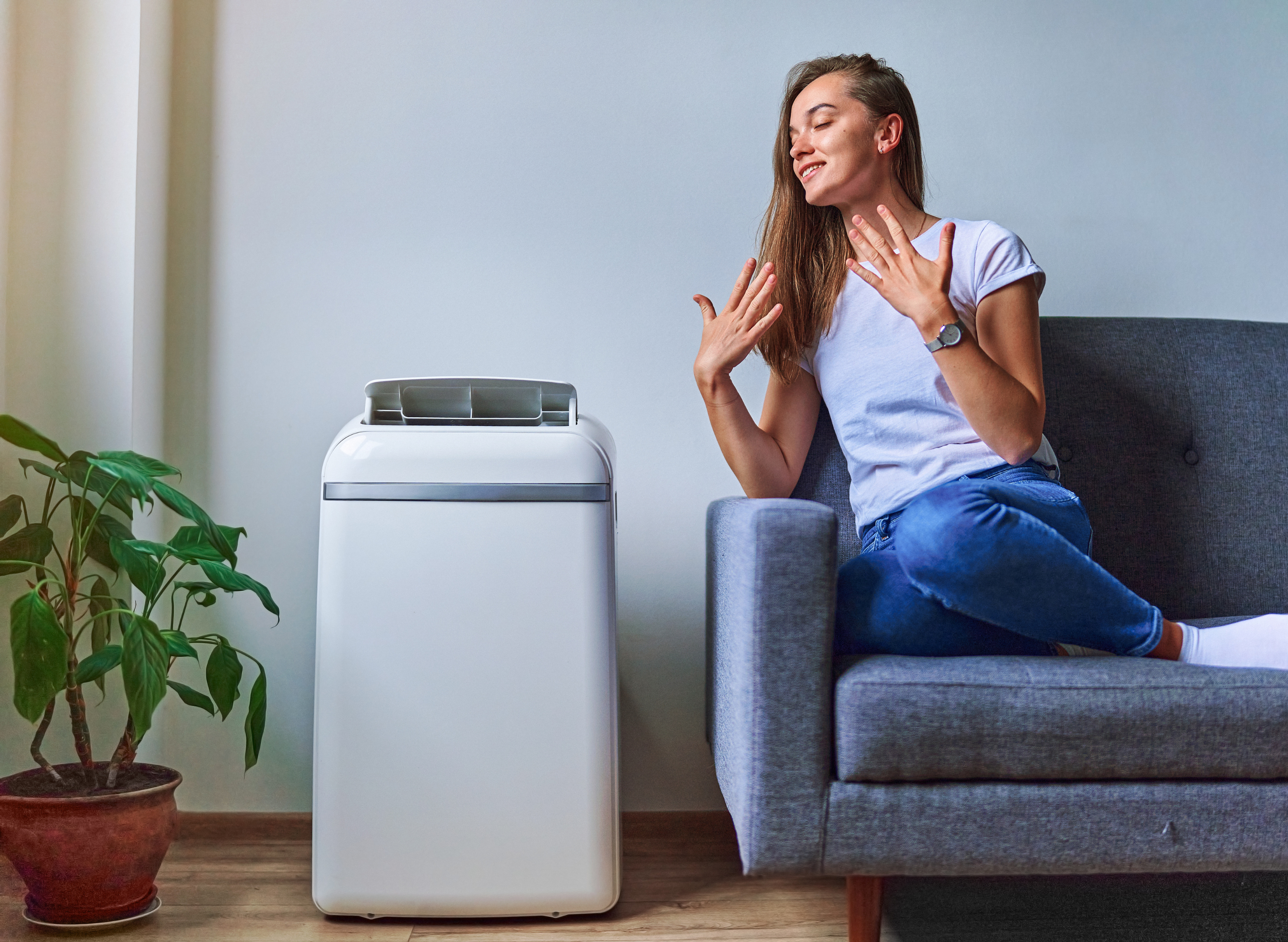 Climatiseur mobile ou rafraîchisseur : il fait trop chaud chez moi, que faire ?